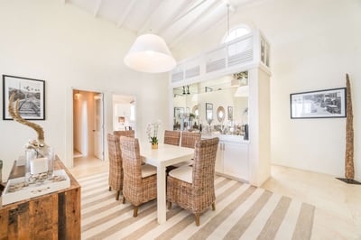 Luxury Villa Photo #11