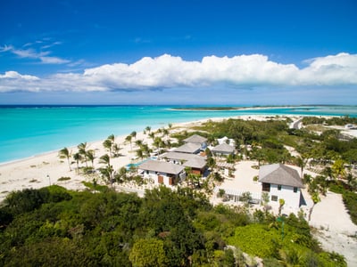 Luxury Villa Photo #26