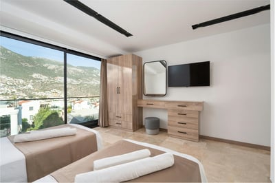 Luxury Villa Photo #34