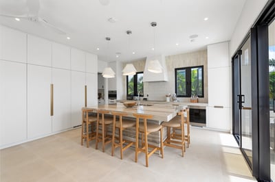 Luxury Villa Photo #11