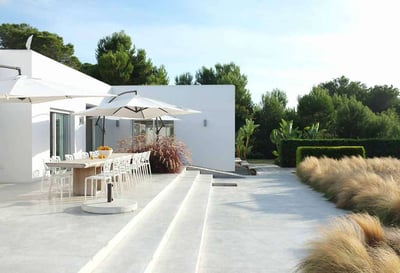 Luxury Villa Photo #6
