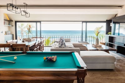 Luxury Villa Photo #20
