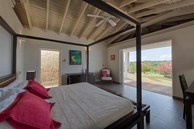 Luxury Villa Photo #24
