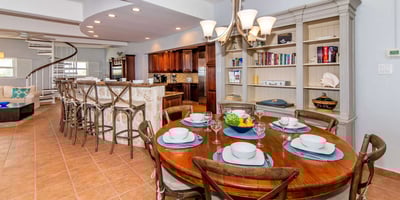 Luxury Villa Photo #17