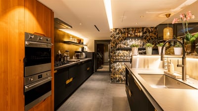 Luxury Villa Photo #32