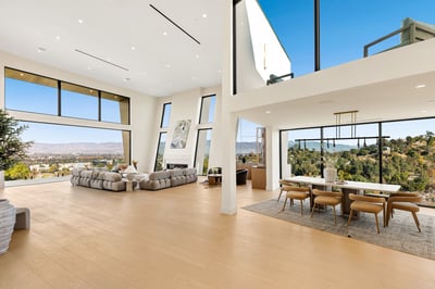 Luxury Villa Photo #16