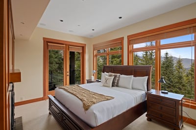 Luxury Villa Photo #24