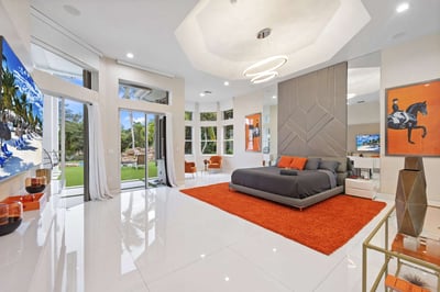 Luxury Villa Photo #34