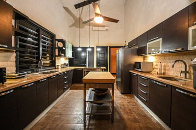 Luxury Villa Photo #31
