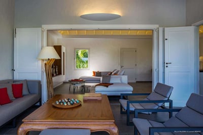 Luxury Villa Photo #30