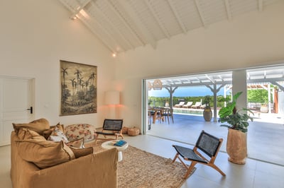 Luxury Villa Photo #12