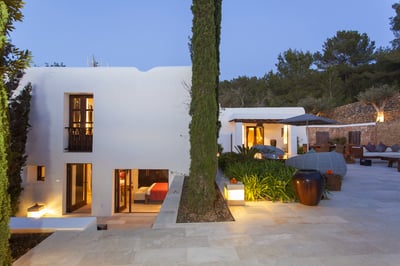 Luxury Villa Photo #26