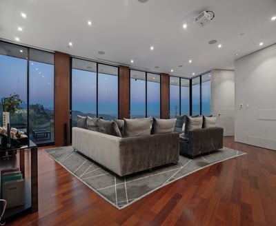 Luxury Villa Photo #21