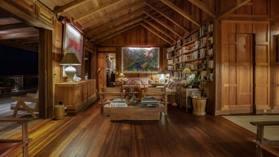 Luxury Villa Photo #26