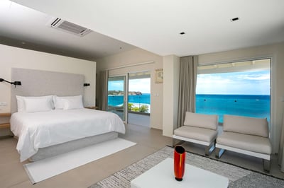 Luxury Villa Photo #22