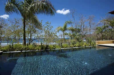 Luxury Villa Photo #3