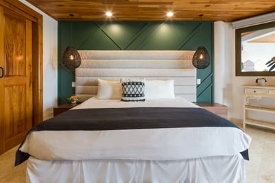 Luxury Villa Photo #48