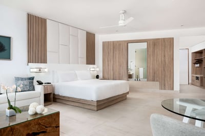 Luxury Villa Photo #3