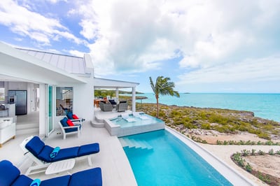 Luxury Villa Photo #22