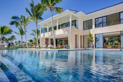 Luxury Villa Photo #4