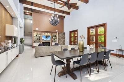Luxury Villa Photo #19