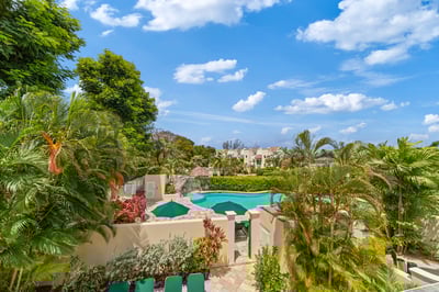 Luxury Villa Photo #3