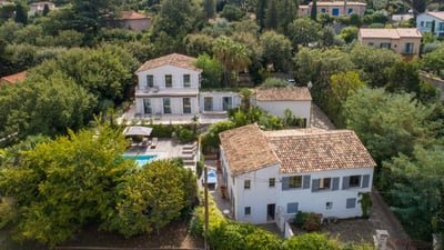 Luxury Villa Photo #2
