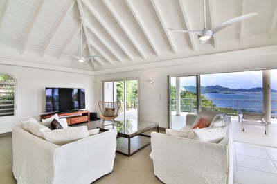 Luxury Villa Photo #15