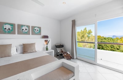 Luxury Villa Photo #28