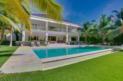 Luxury Villa Photo #8