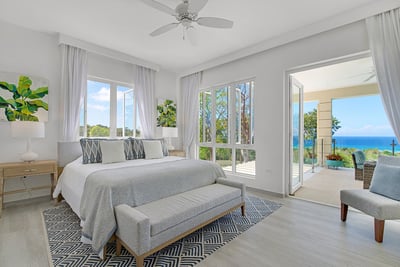 Luxury Villa Photo #30
