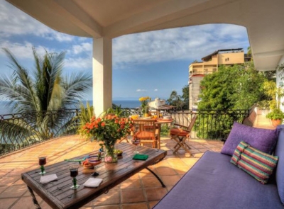 Luxury Villa Photo #3