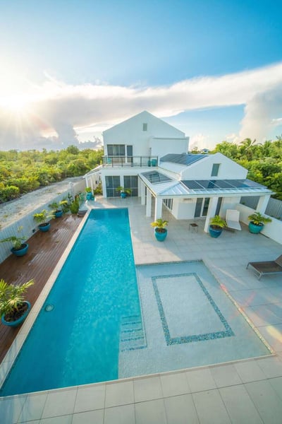 Luxury Villa Photo #6