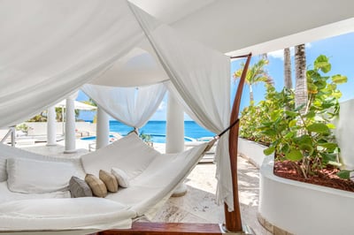 Luxury Villa Photo #11