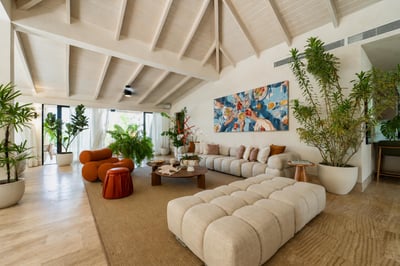 Villa Palmerie - Designer Villa with Lush Garden