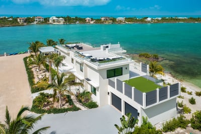 Luxury Villa Photo #31