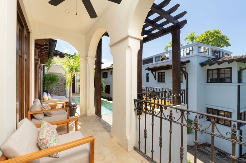 Casa Caura | 5 Calle La Ronda