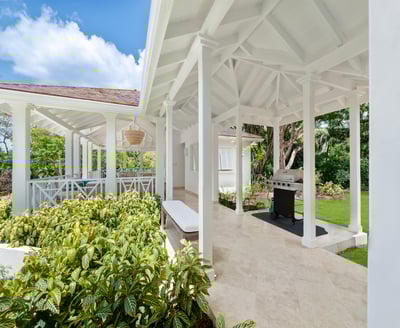 Luxury Villa Photo #10