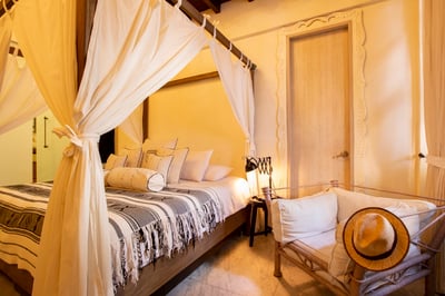 Luxury Villa Photo #24