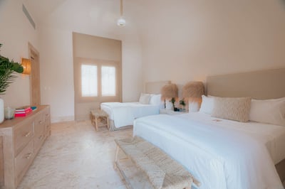 Luxury Villa Photo #30