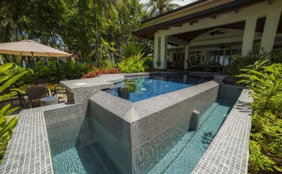 Luxury Villa Photo #3