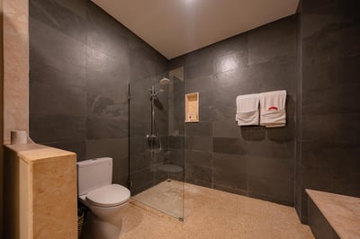 Luxury Villa Photo #33