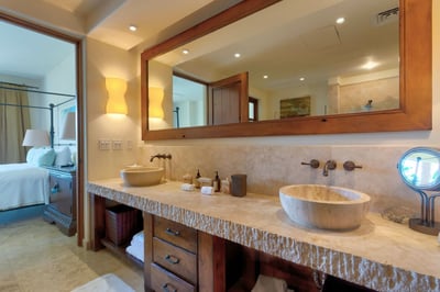 Luxury Villa Photo #21