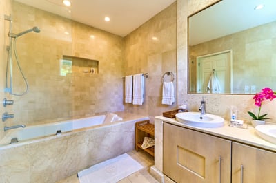 Luxury Villa Photo #42