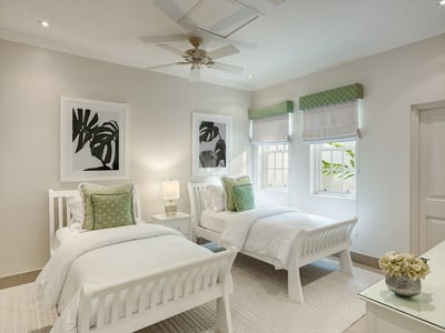 Luxury Villa Photo #15