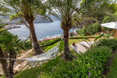 Luxury Villa Photo #15