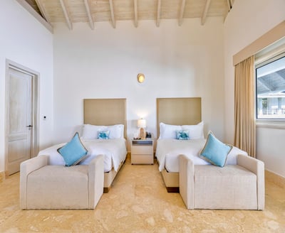 Luxury Villa Photo #46