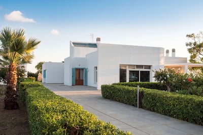 Luxury Villa Photo #15