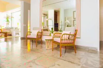 Luxury Villa Photo #9
