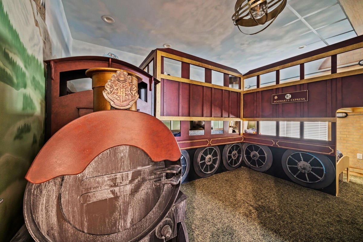 Paradise Palisade Estate